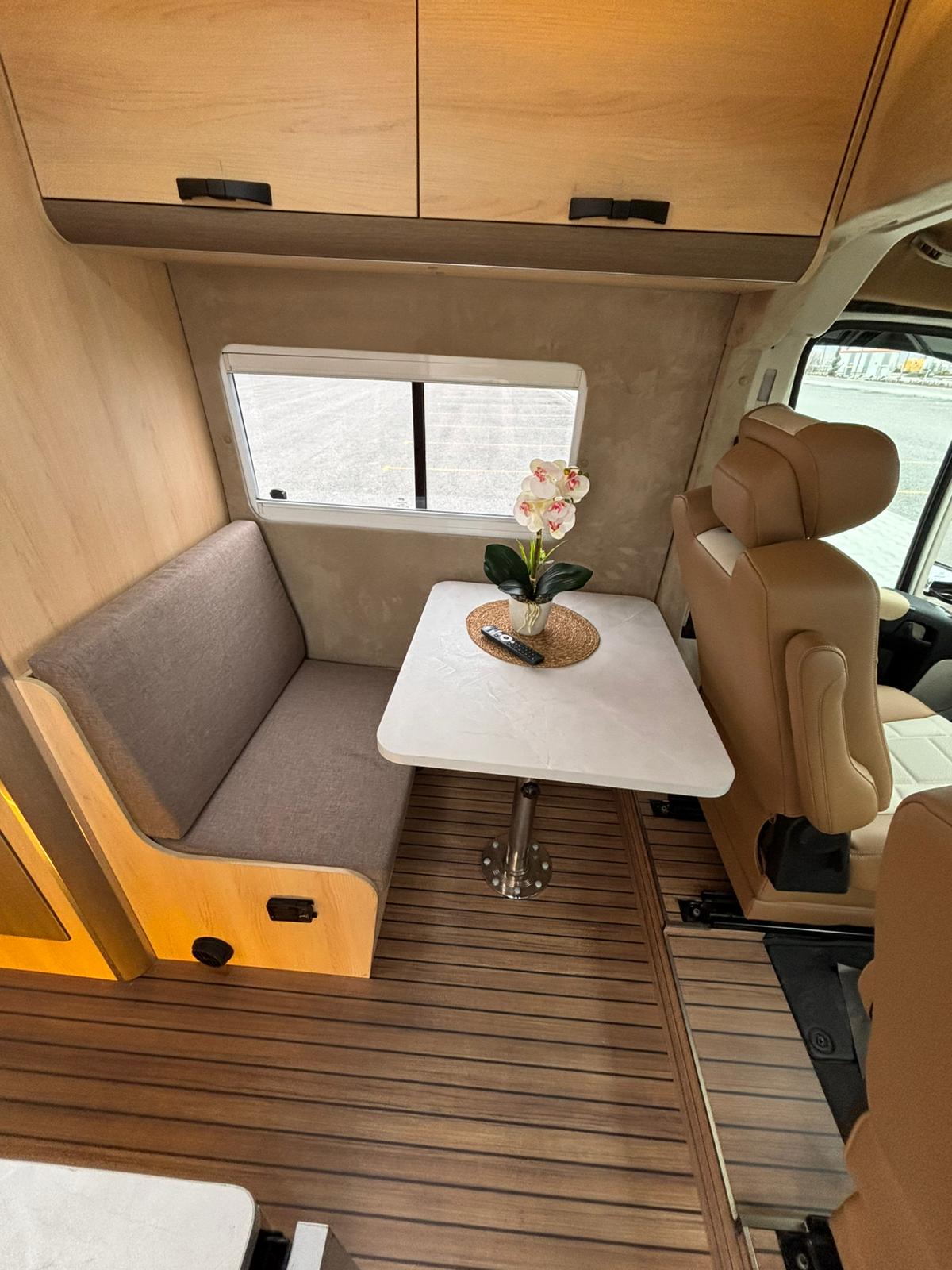 Karavan Oturma Alanı